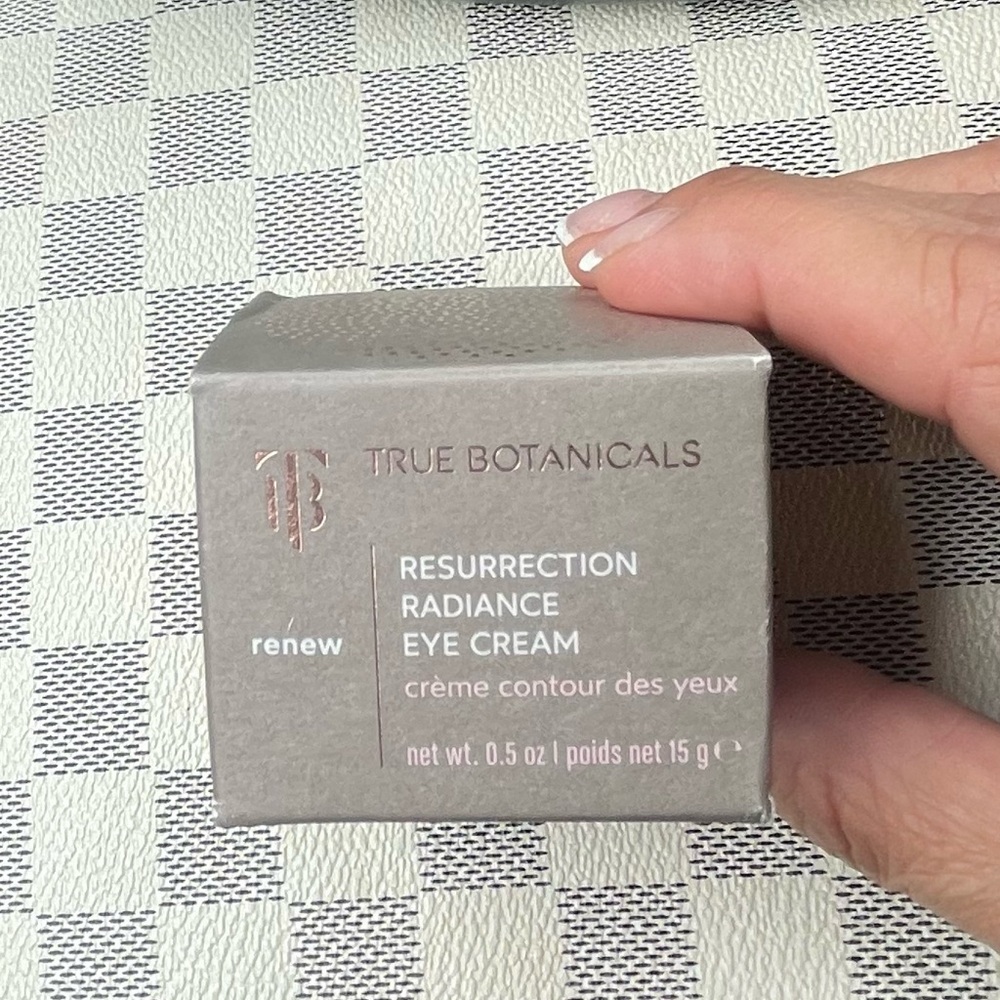 True Botanicals eye cream